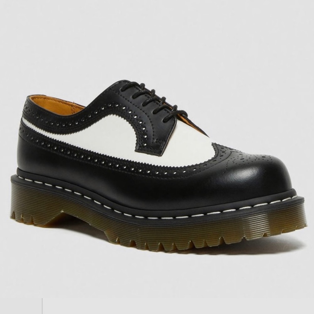 SOLD Mercari Dr. Martens Bex Brogue Oxfords Women’s 9/Men’s 8